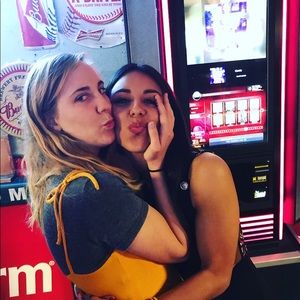 Meet your Posher, Emily